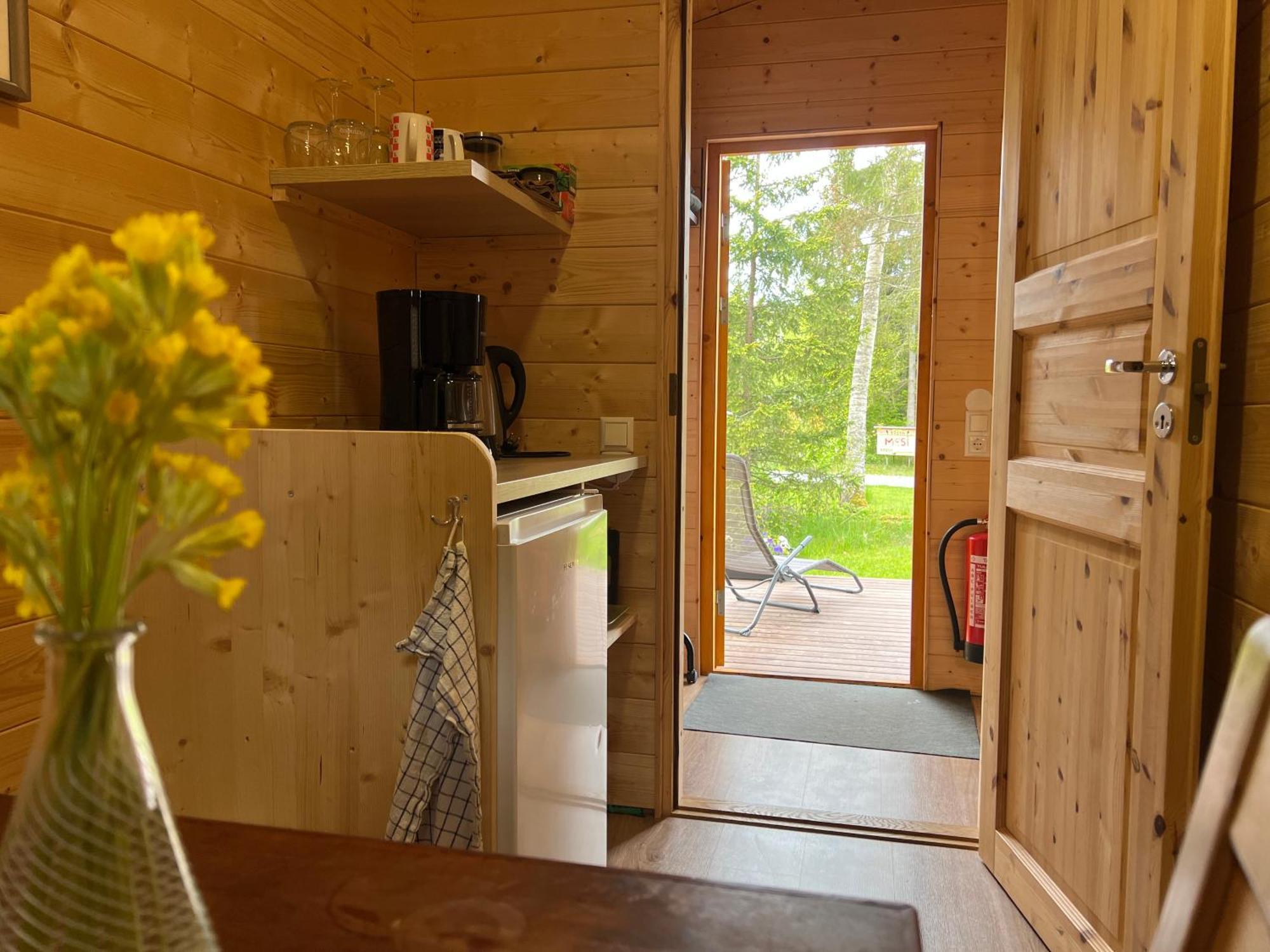 Marika Puhkekuela - Metsanurga Oeoemaja "Shared Bathroom" Nova Zewnętrze zdjęcie